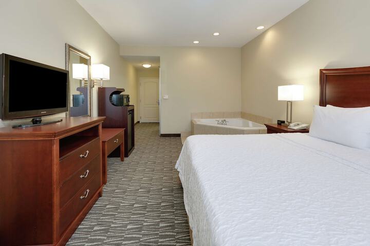 Room 22 of 49