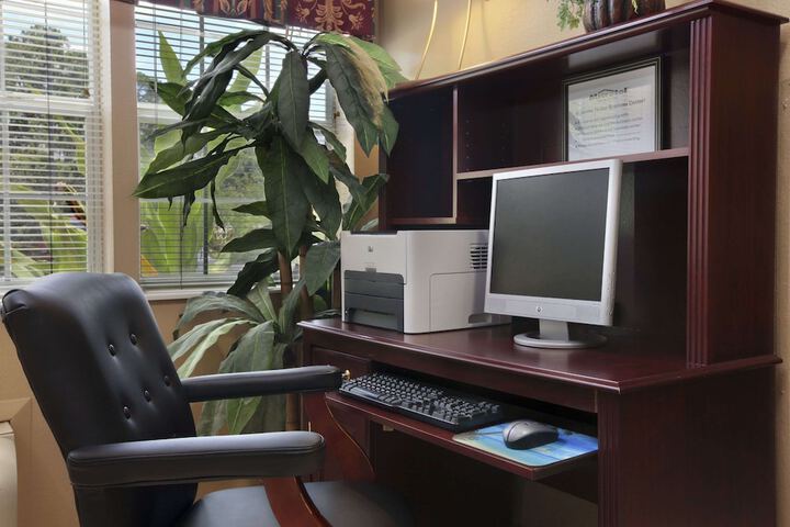 Business Center 40 of 41