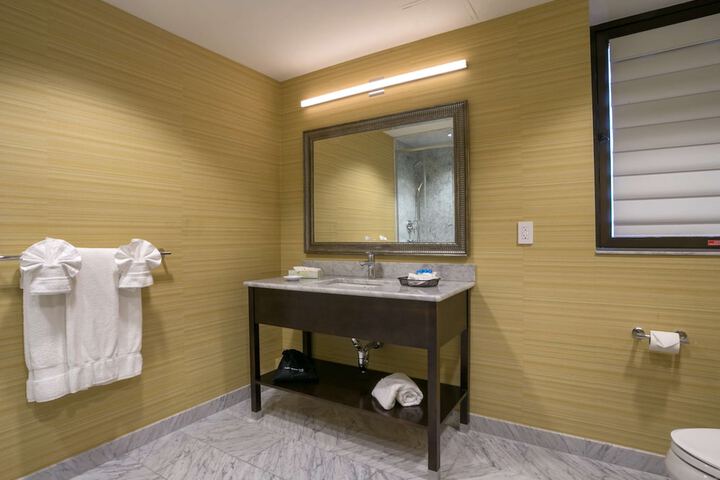 Robert Treat Hotel