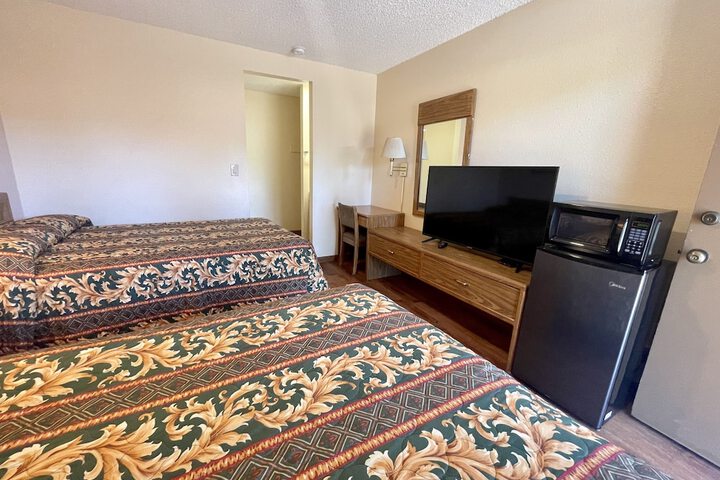 Room 15 of 22