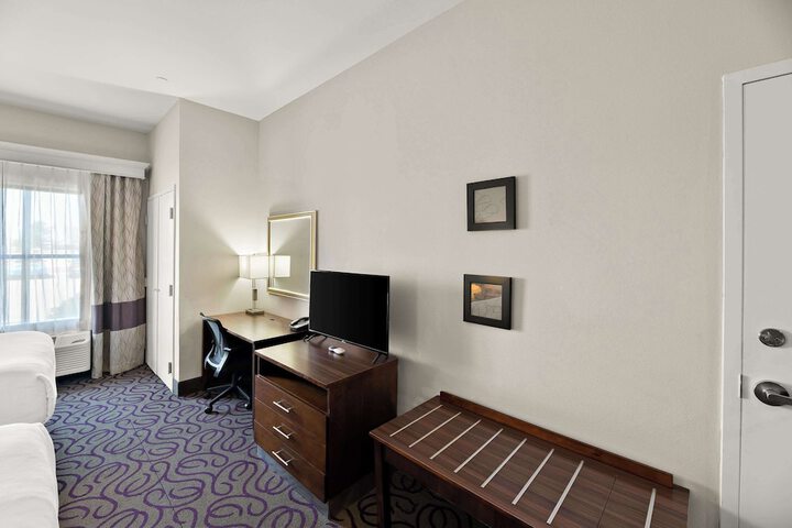 Room 29 of 49