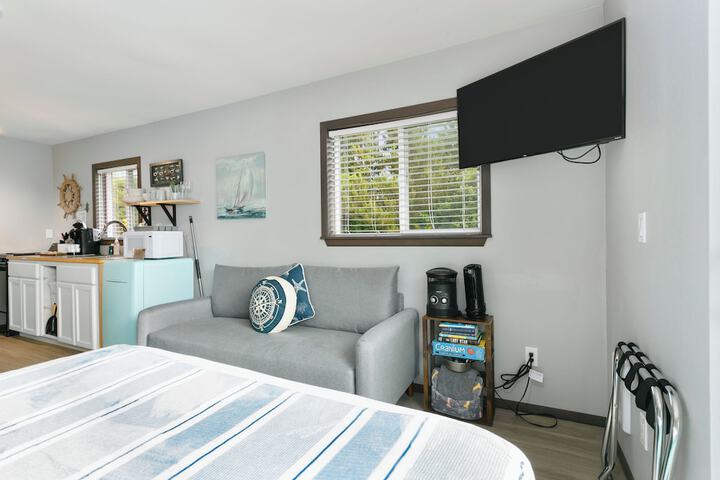 Breakwater Resort