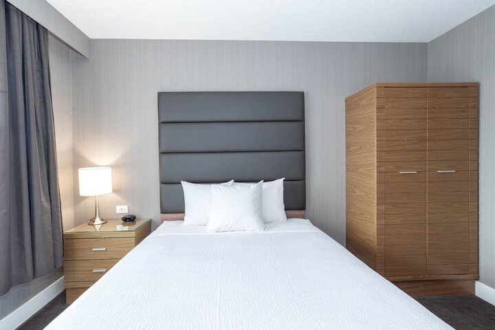 Room 32 of 55