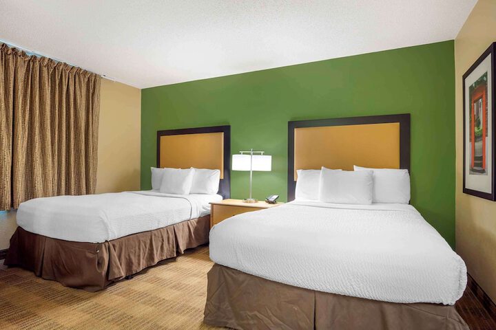 Room 20 of 37