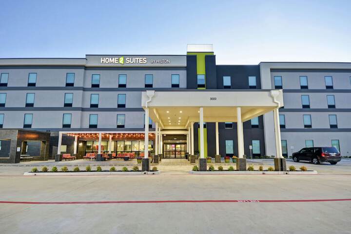 Hotel 2 of 50