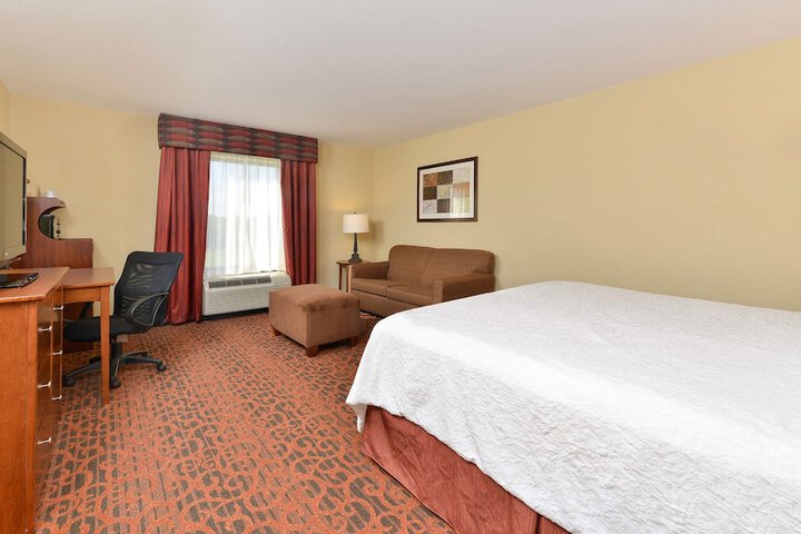 Room 17 of 32