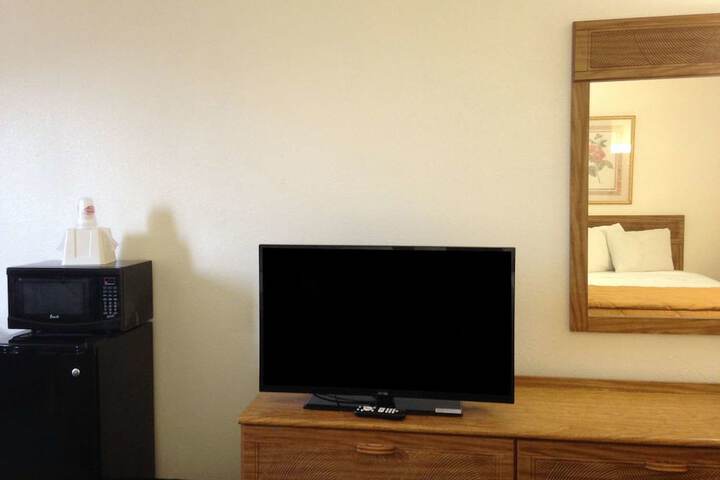 Room 14 of 38