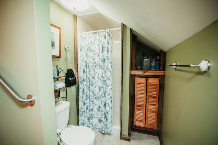 Room 14 of 60