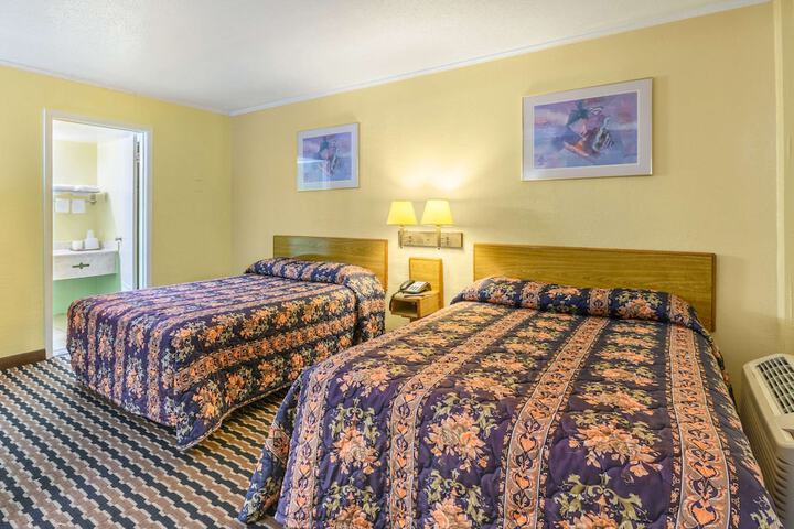 Room 15 of 35