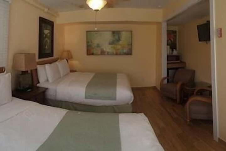 Room 152 of 259