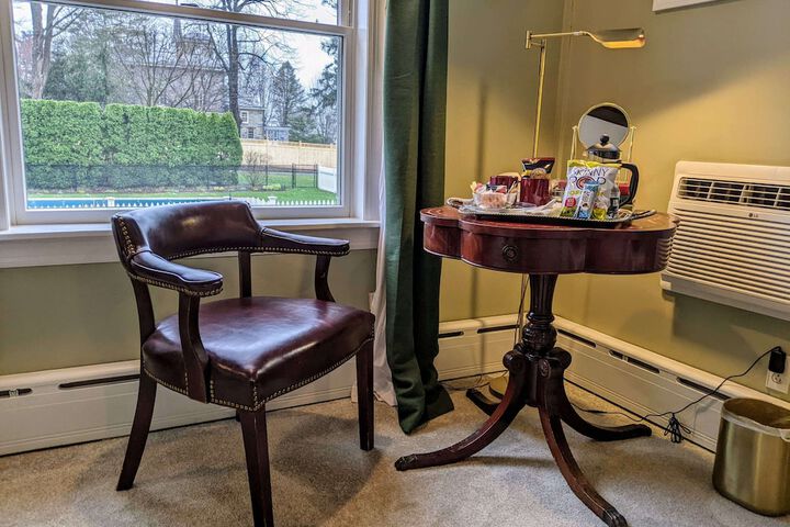 Room 20 of 239