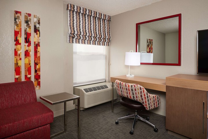 Room 18 of 36