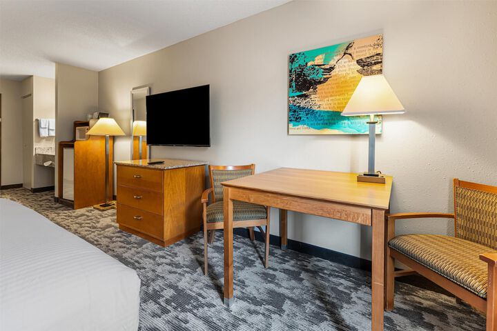 Best Western Ambassador Inn & Suites