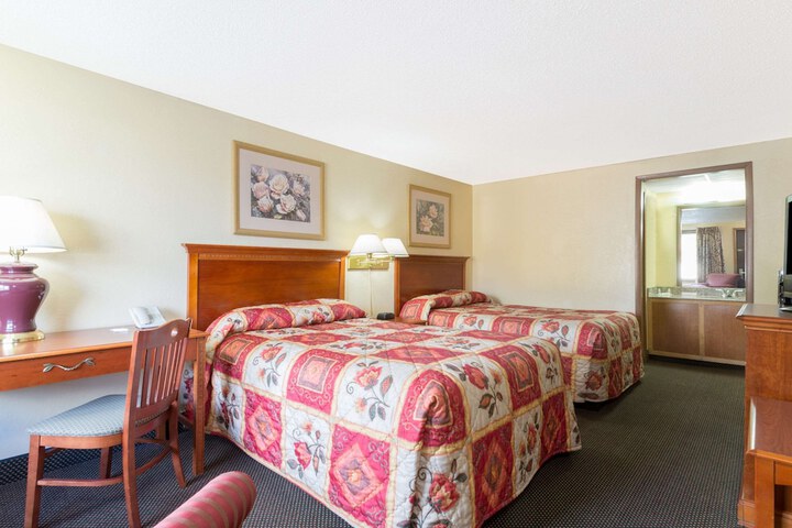 Room 3 of 13