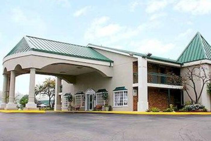 Rodeway Inn & Suites