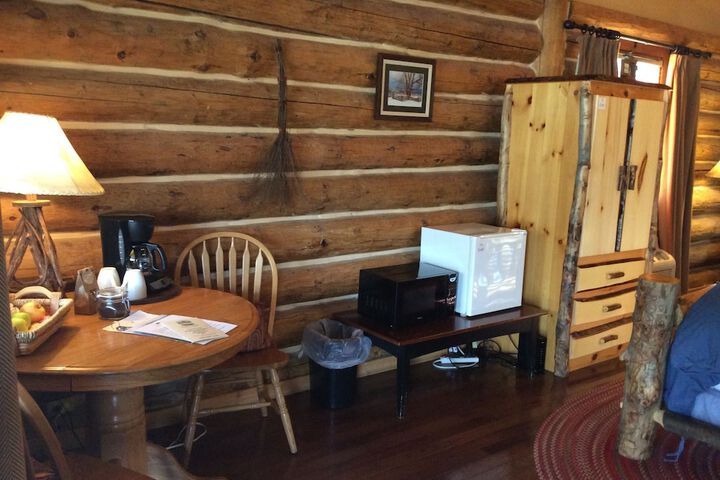 Dancing Bear Lodge