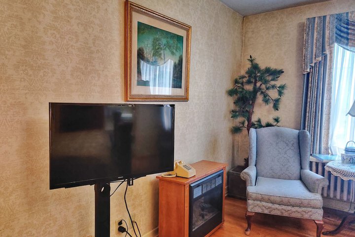 Montague Inn
