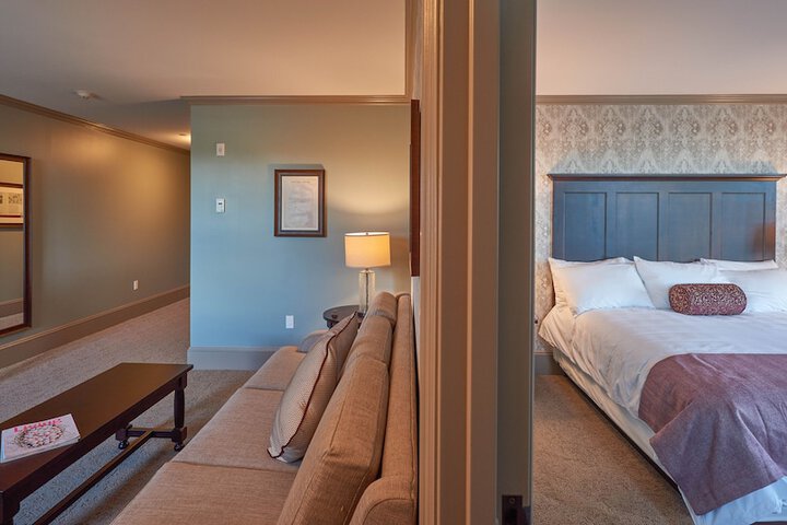 The Groton Inn