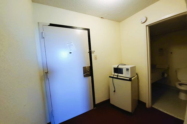 Room 33 of 57