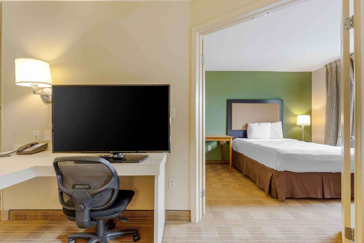 Room 35 of 40