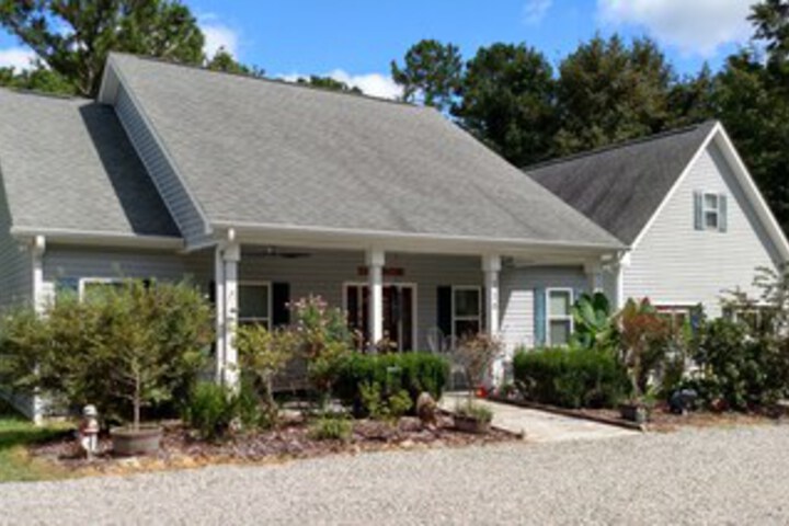 FOUR MILE BED & BREAKFAST