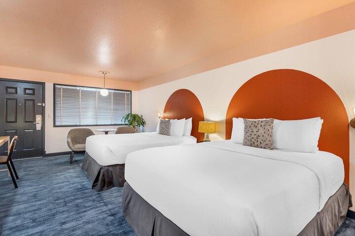The Sandman Santa Rosa Sonoma an Ascend Collection Hotel