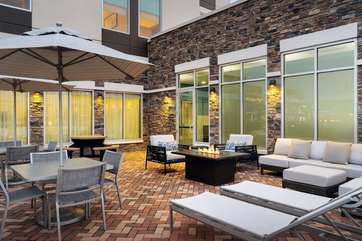 Terrace/Patio 28 of 30