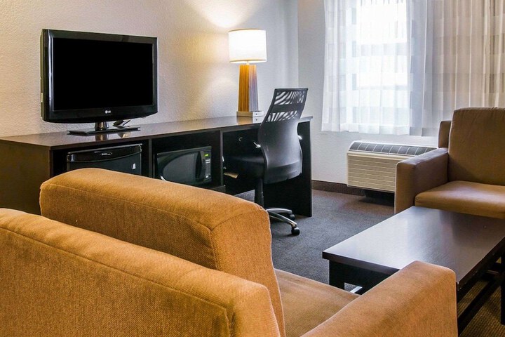 Sleep Inn Midland - Bay City West