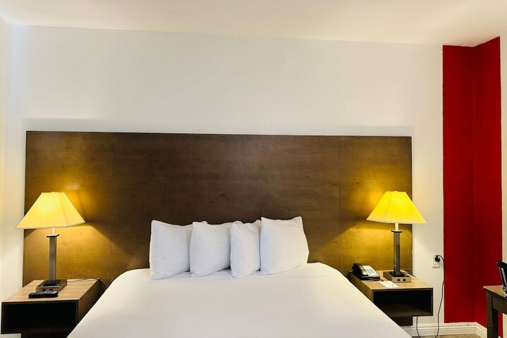 Room 52 of 92