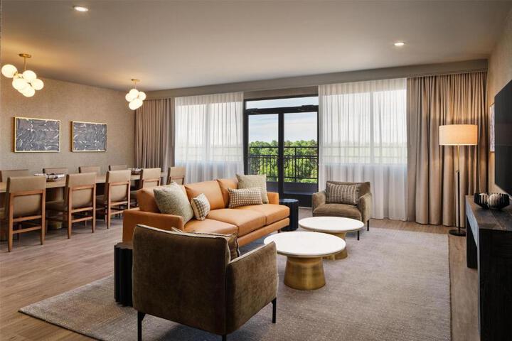 Doubletree by Hilton Greenville Airport