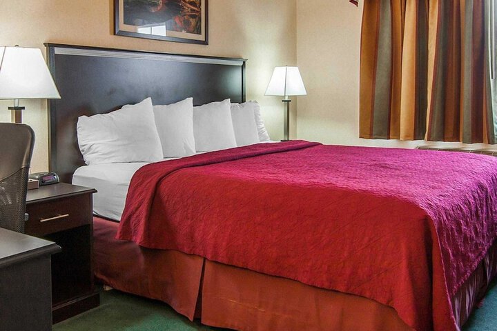 Room 45 of 107