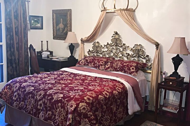 Room 8 of 8