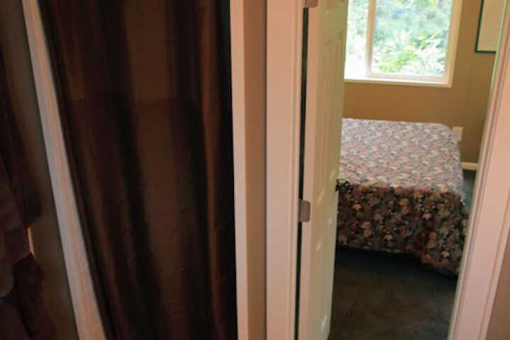 Room 21 of 144