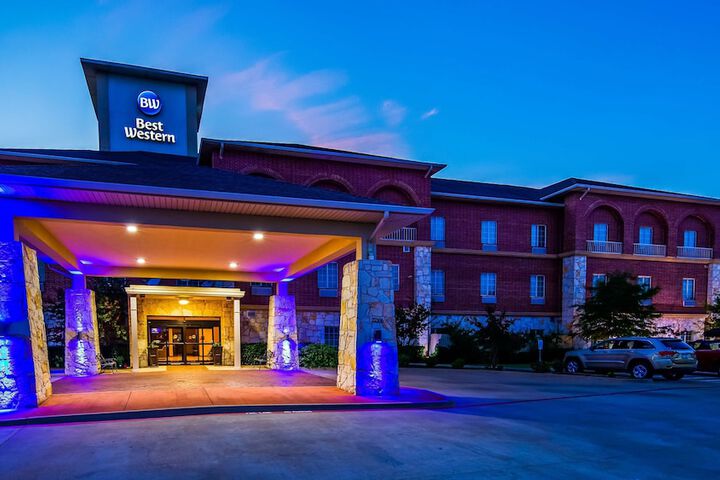 Hotel 2 of 13