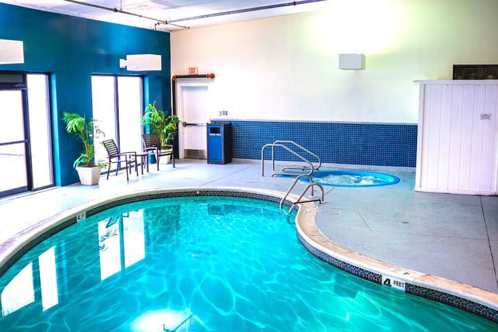 Fort William Henry Hotel and Conference Center