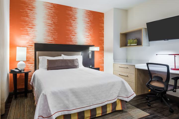 Room 12 of 39