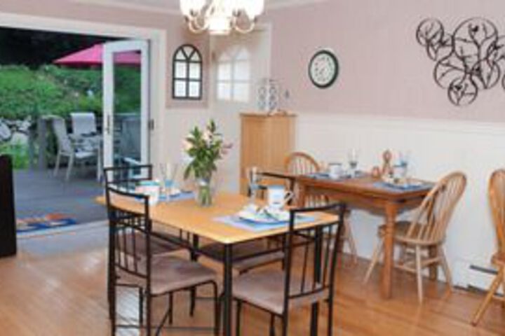 Cranberry Manor B & B