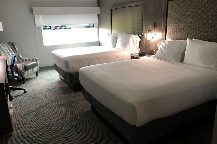 Room 16 of 27