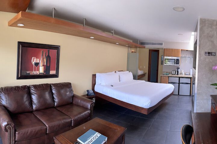 14 West Hotel