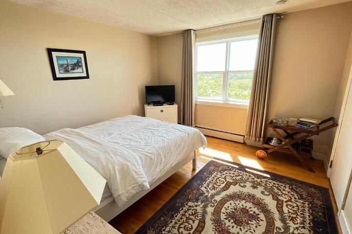 Admirals Quay Motel & Suites