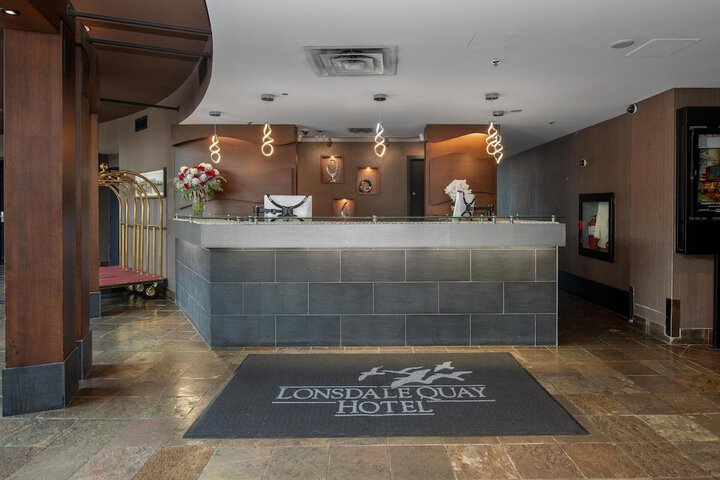 Coast Lonsdale Quay Hotel