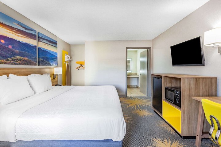 Room 21 of 25