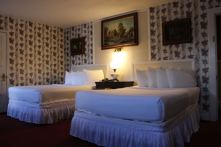 Room 13 of 52