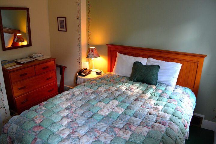Room 45 of 108