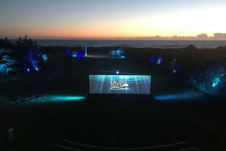 Pacific Reef Hotel & Light Show
