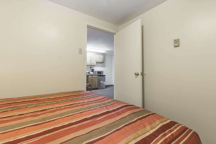 Room 12 of 48