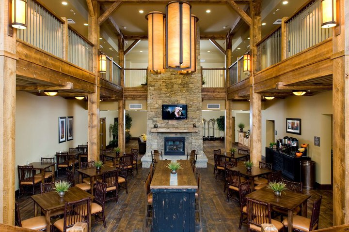 Hotel Interior 11 of 40