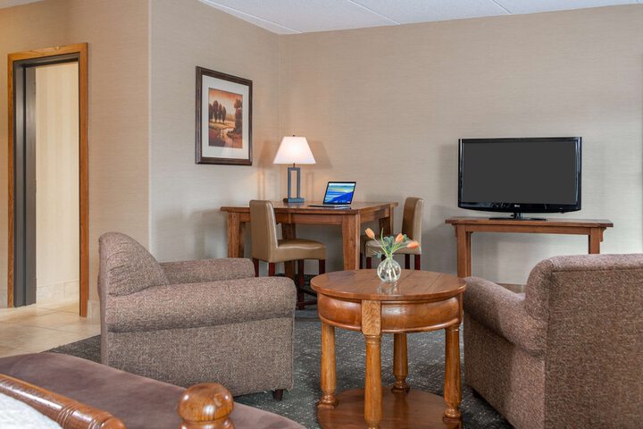 Best Western Plus Waterbury - Stowe