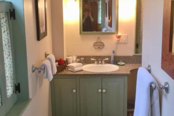 Mulberry Tree Inn