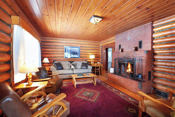 El Western Cabins & Lodges